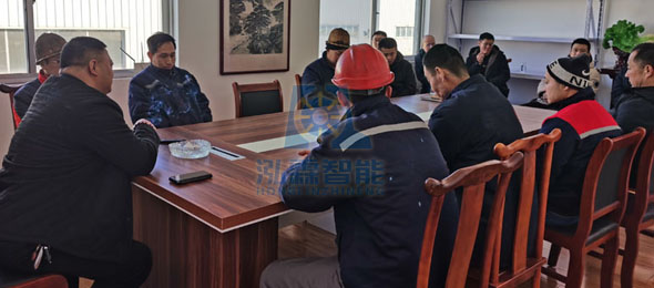 強(qiáng)大的技術(shù)支持和雄厚的高科技研發(fā)團(tuán)隊(duì)